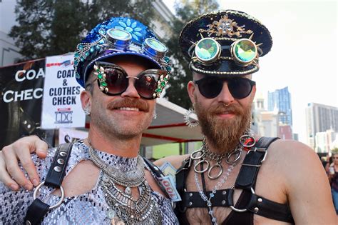 Cfnmworld: Folsom Street Fair CFNM